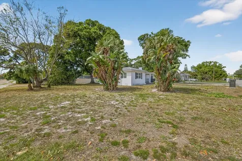 712 S Crest Avenue Clearwater FL 33756