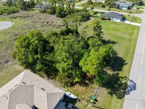 274 Sweetwater Drive Rotonda West FL 33947