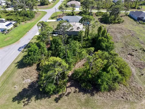 274 Sweetwater Drive Rotonda West FL 33947