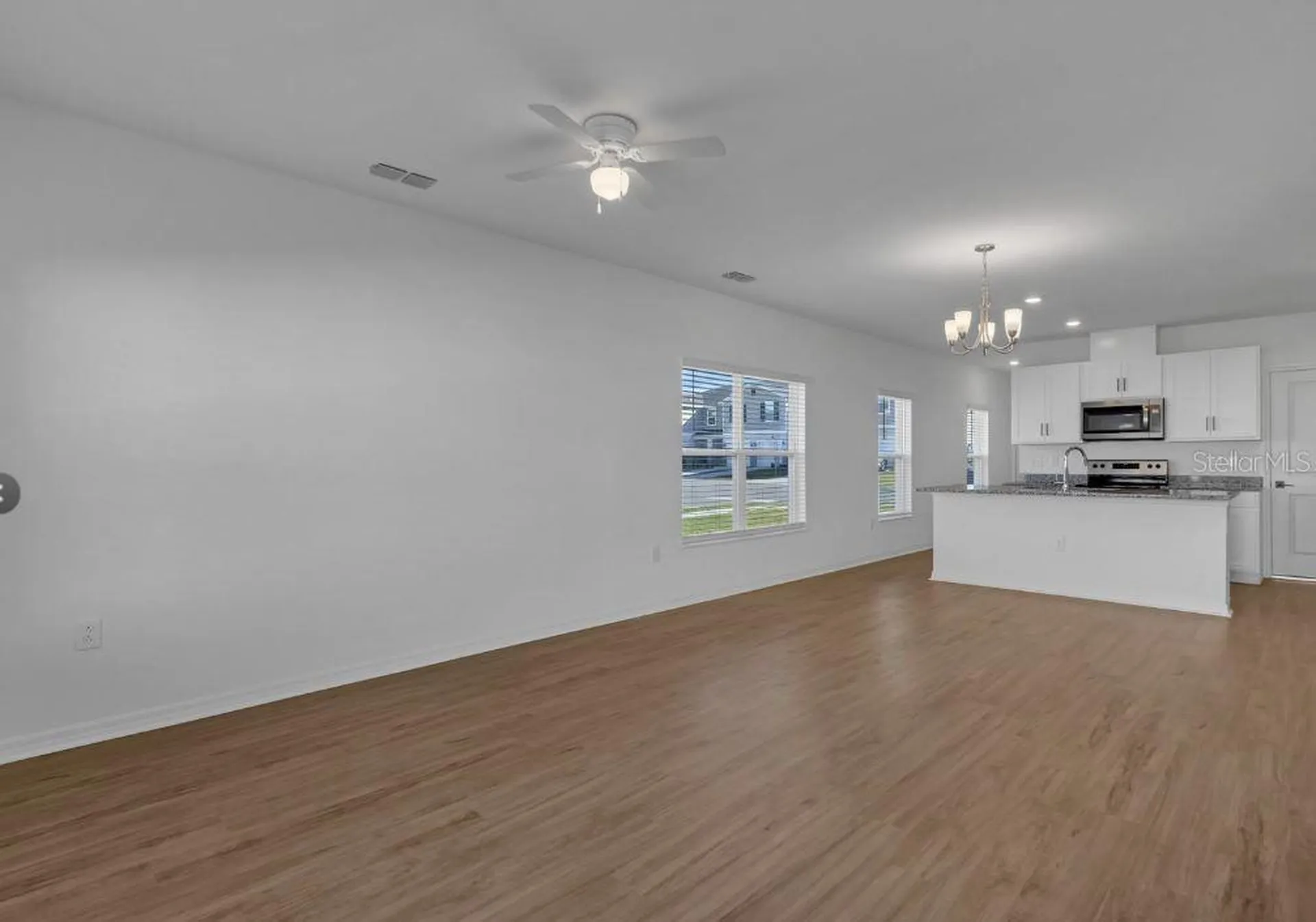 1513 Mirabella Circle Davenport FL 33897