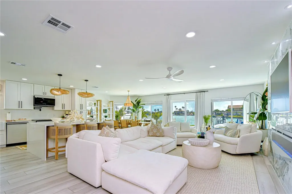 728 Pruitt Drive Madeira Beach FL 33708