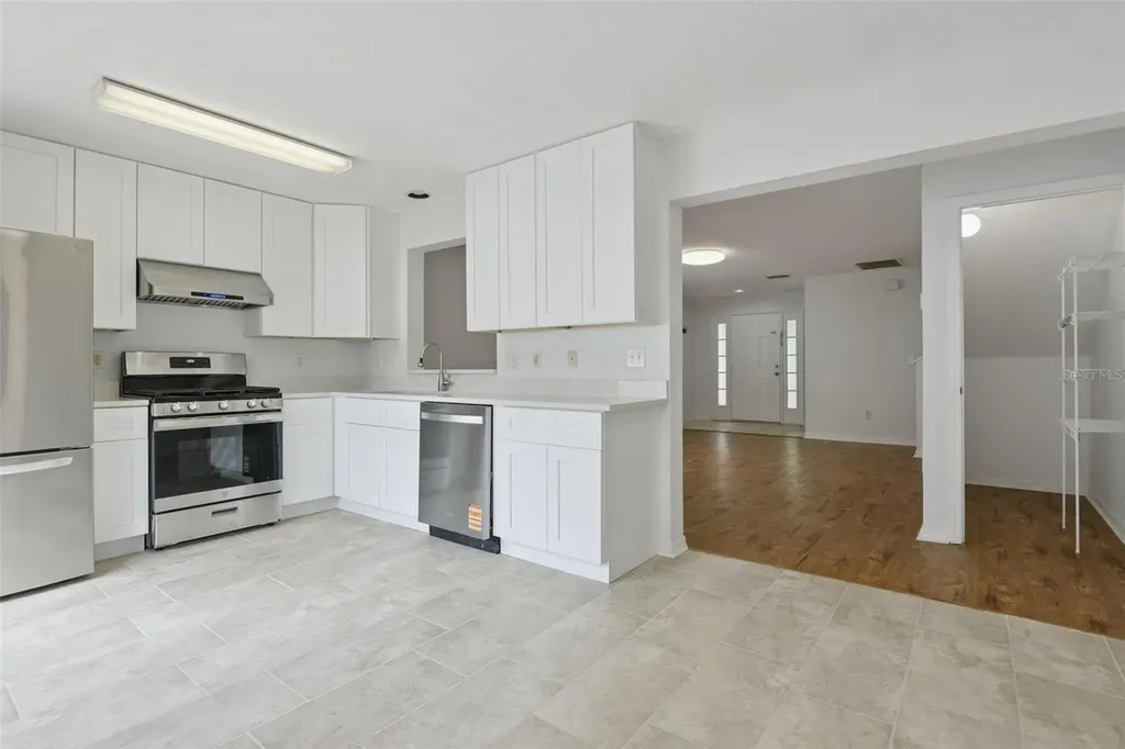 5609 Tanagergrove Way Lithia FL 33547