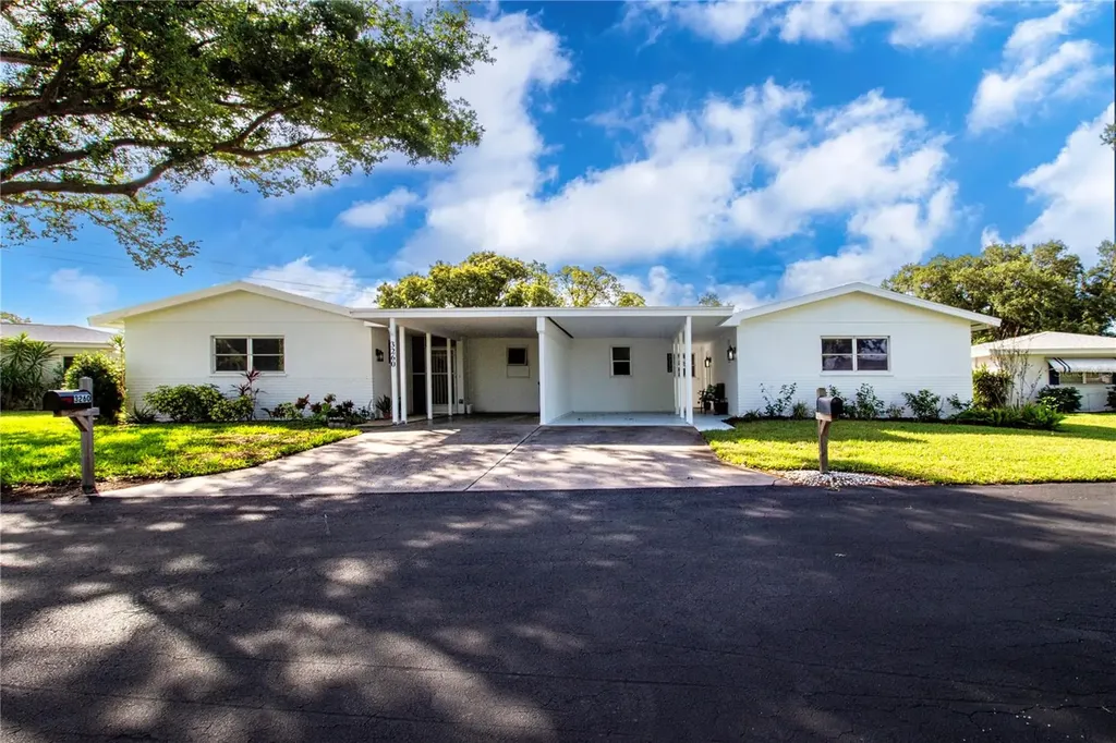 3252 Westford Lane Sarasota FL 34231