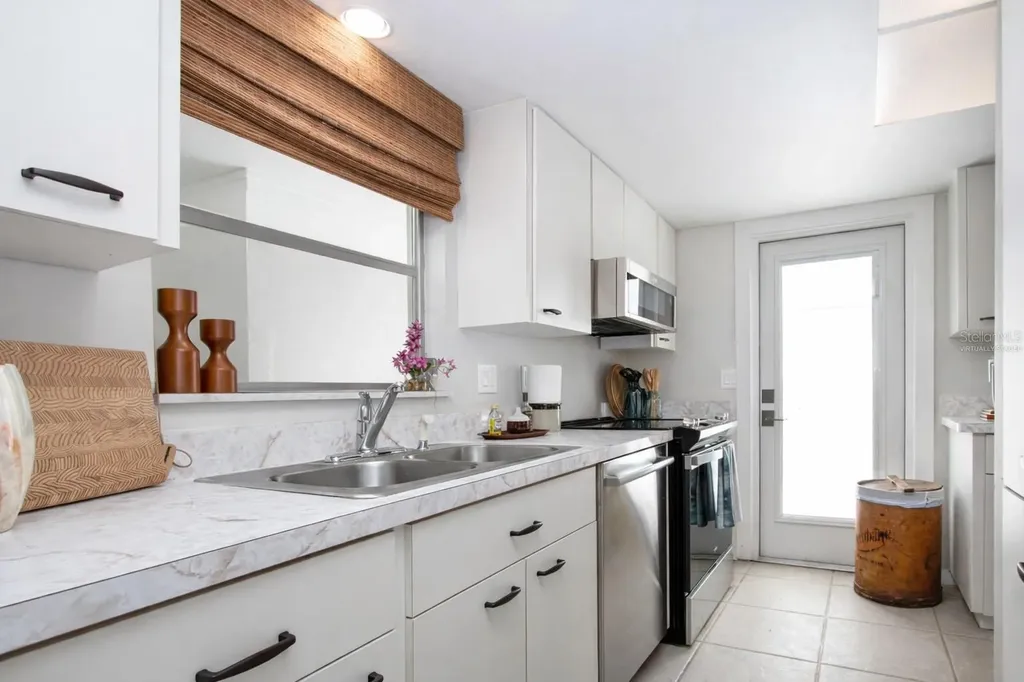 3252 Westford Lane Sarasota FL 34231