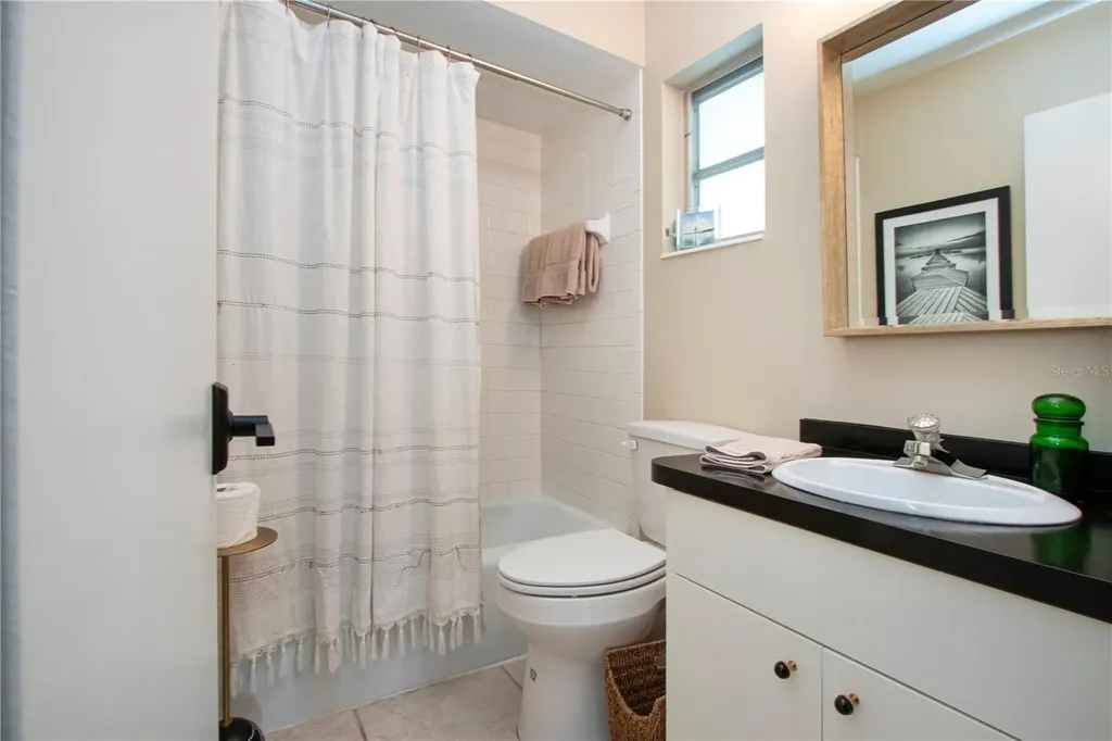 3252 Westford Lane Sarasota FL 34231