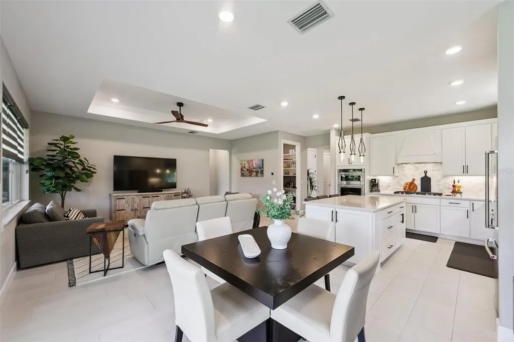 10004 Coral Shore Drive Englewood FL 34223
