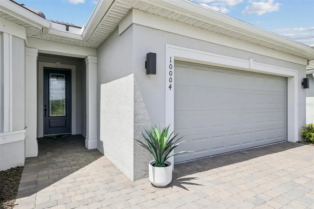 10004 Coral Shore Drive Englewood FL 34223