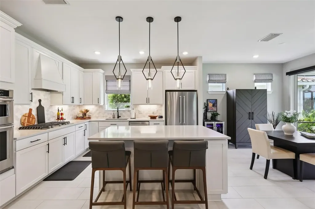 10004 Coral Shore Drive Englewood FL 34223