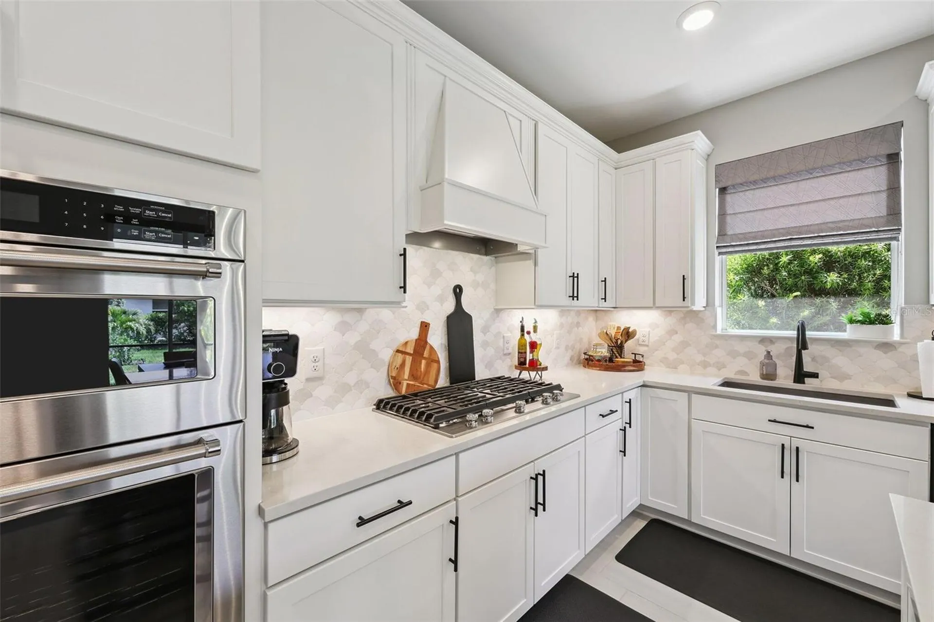 10004 Coral Shore Drive Englewood FL 34223