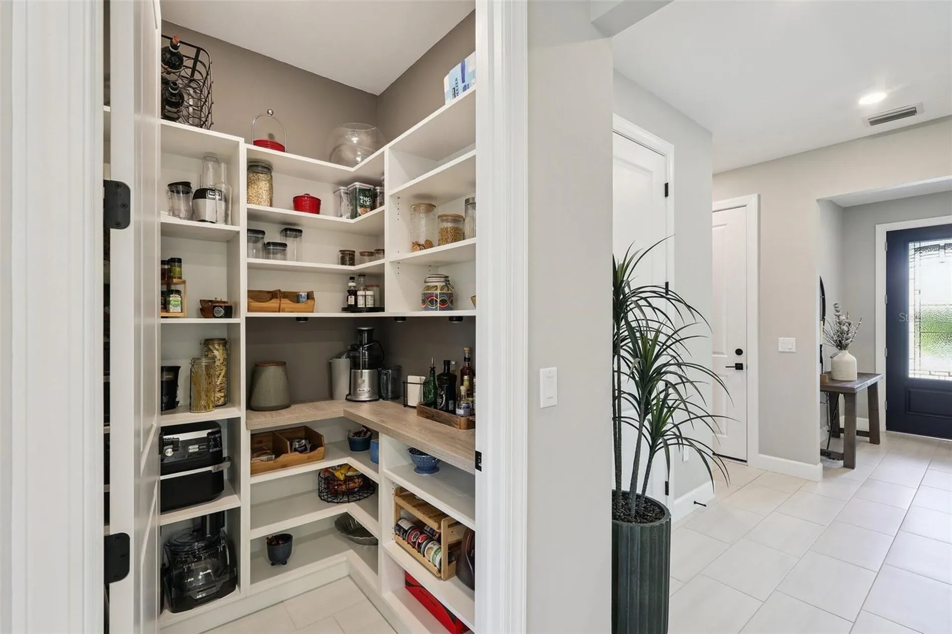 10004 Coral Shore Drive Englewood FL 34223