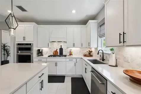10004 Coral Shore Drive Englewood FL 34223