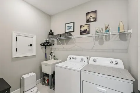 10004 Coral Shore Drive Englewood FL 34223