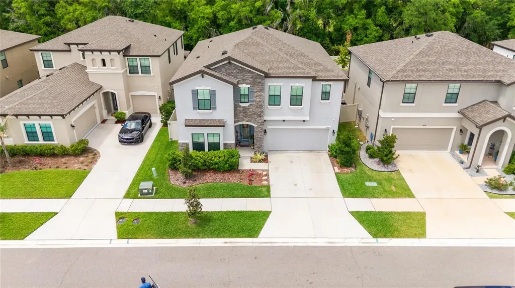 14734 Horse Trot Road Lithia FL 33547