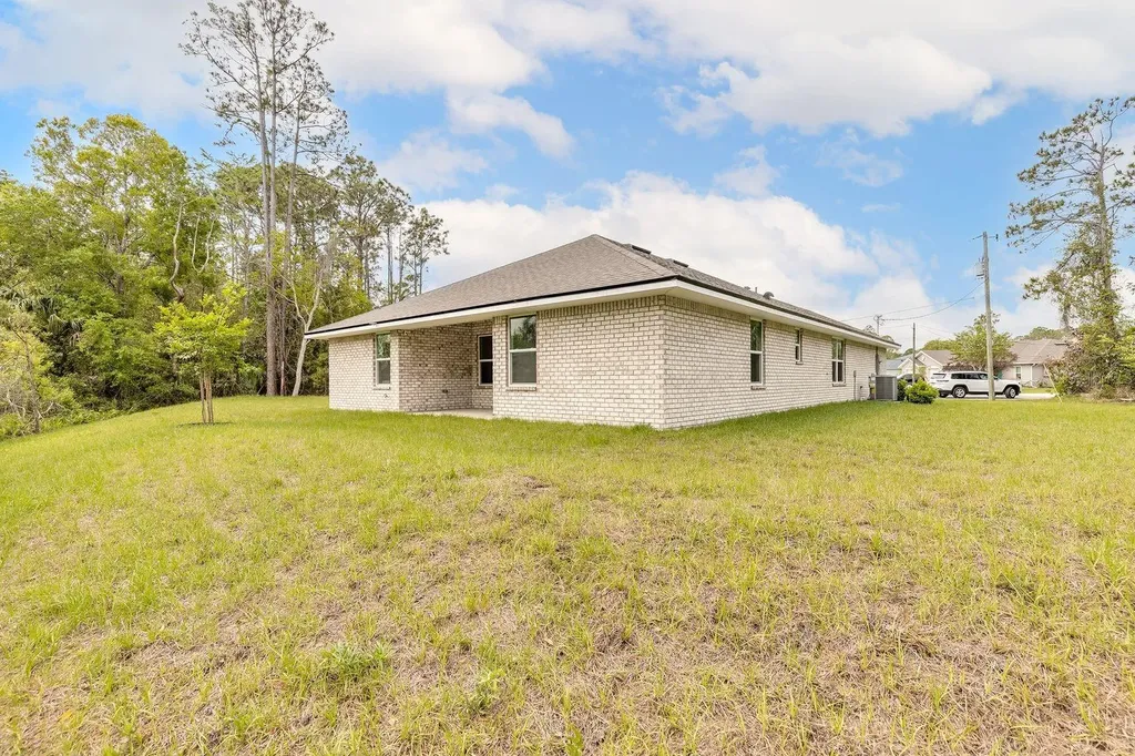 18 Squadron Place Palm Coast FL 32164