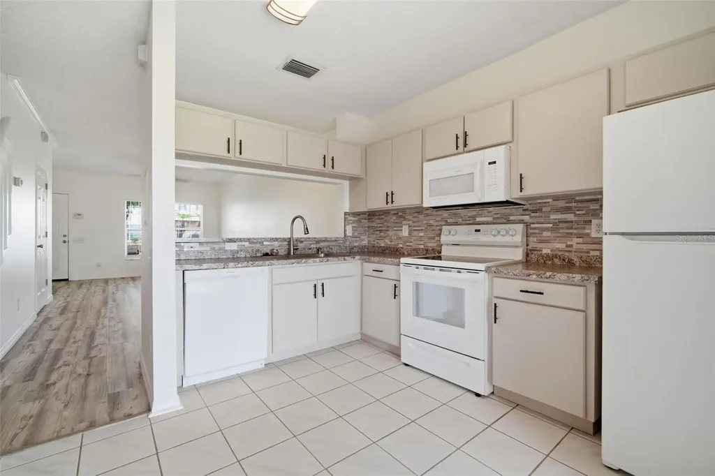 6229 Bayside Key Drive Tampa FL 33615