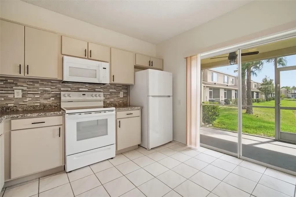 6229 Bayside Key Drive Tampa FL 33615