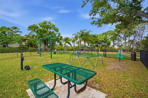6229 Bayside Key Drive Tampa FL 33615