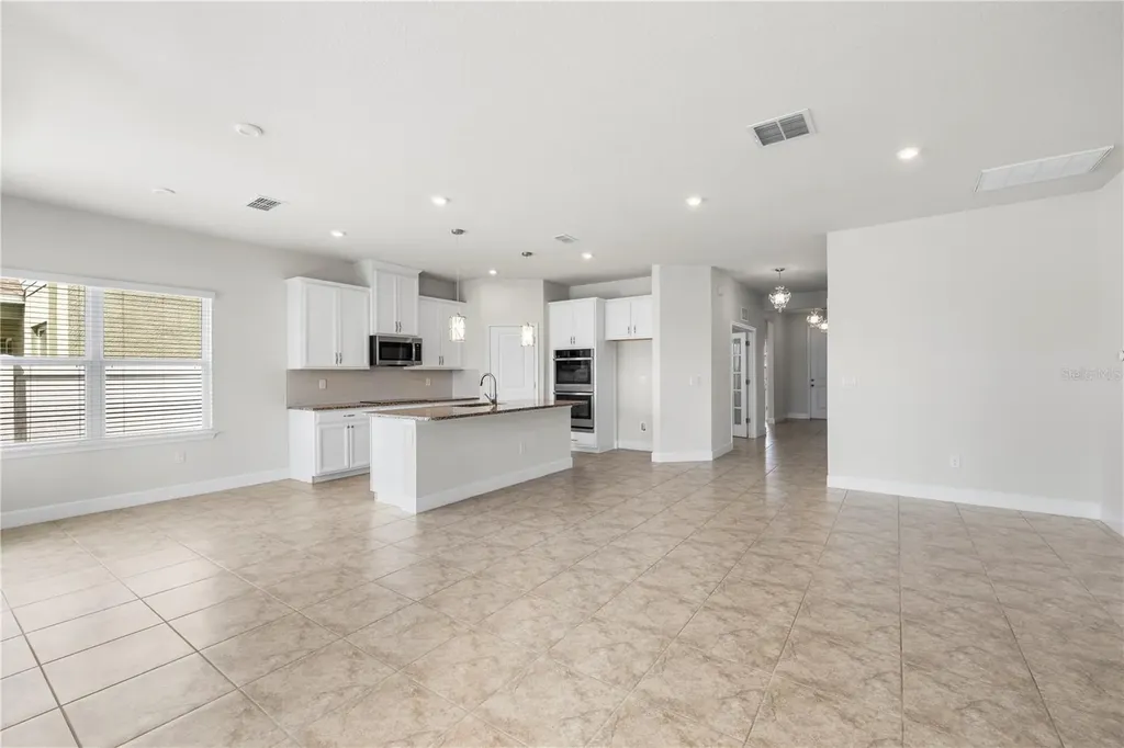 7886 Greenway Avenue Wesley Chapel FL 33544