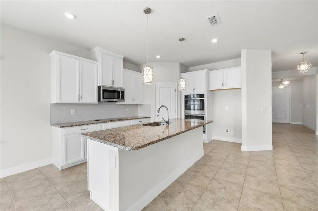 7886 Greenway Avenue Wesley Chapel FL 33544