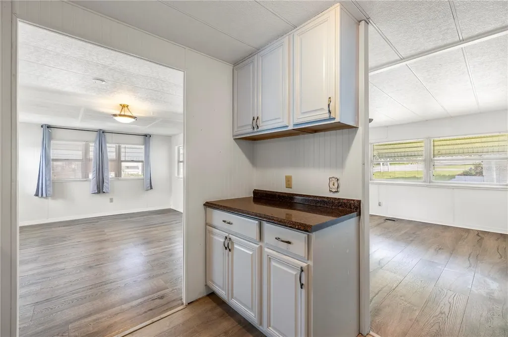 6123 Ridgewood Drive Zephyrhills FL 33542