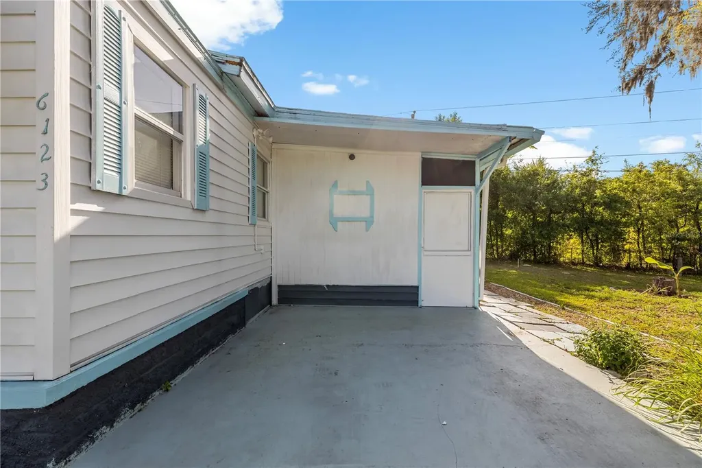 6123 Ridgewood Drive Zephyrhills FL 33542