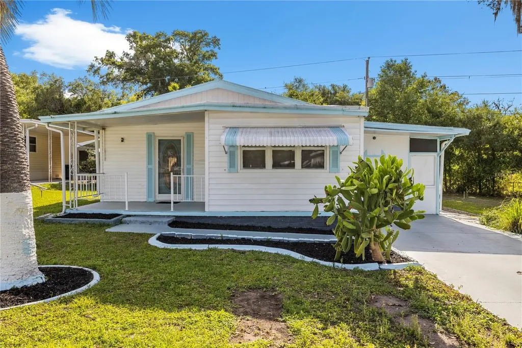 6123 Ridgewood Drive Zephyrhills FL 33542