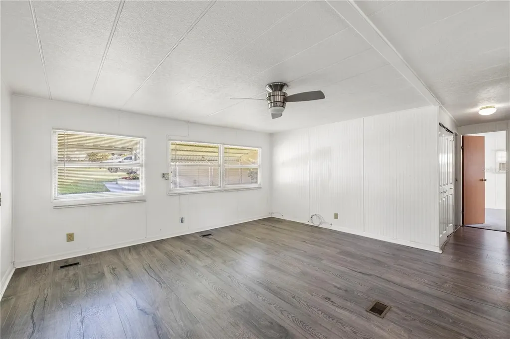 6123 Ridgewood Drive Zephyrhills FL 33542