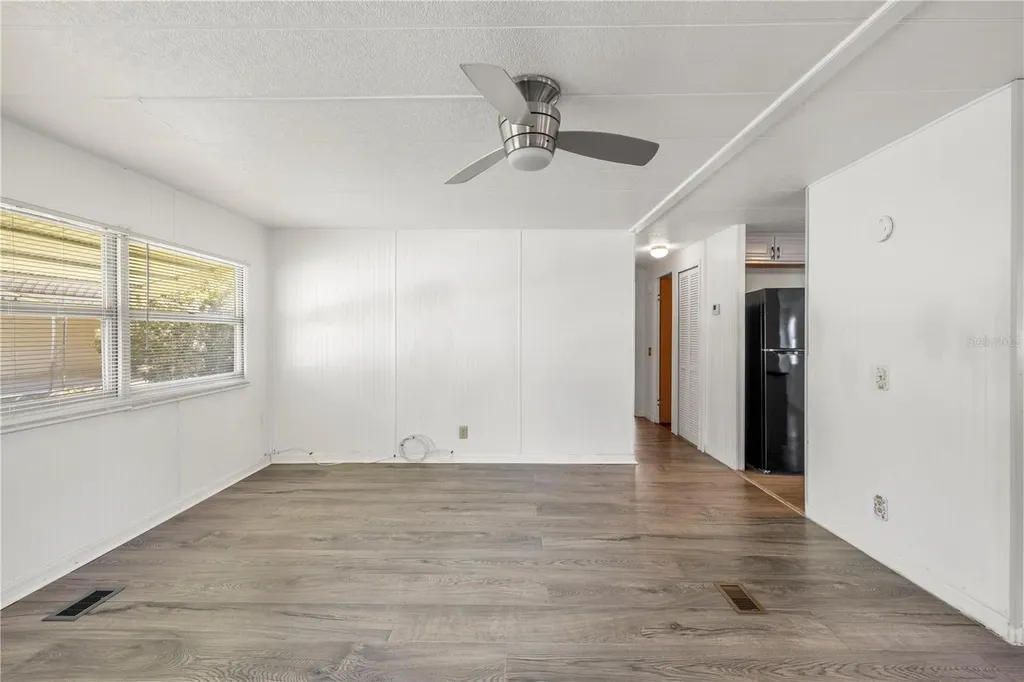 6123 Ridgewood Drive Zephyrhills FL 33542