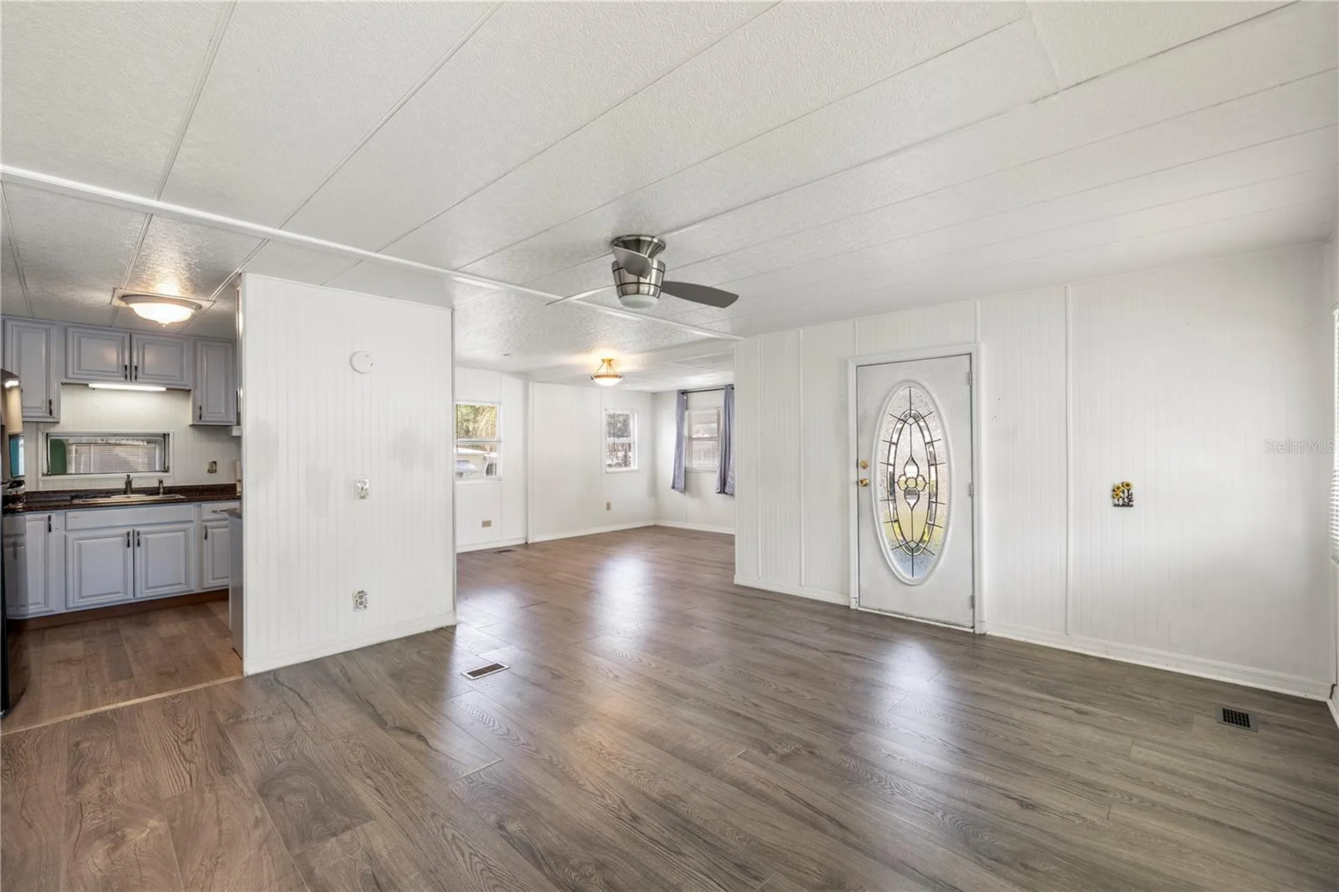 6123 Ridgewood Drive Zephyrhills FL 33542
