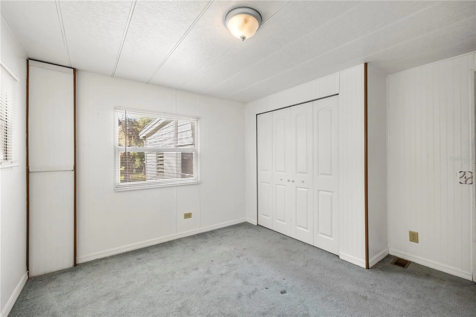 6123 Ridgewood Drive Zephyrhills FL 33542