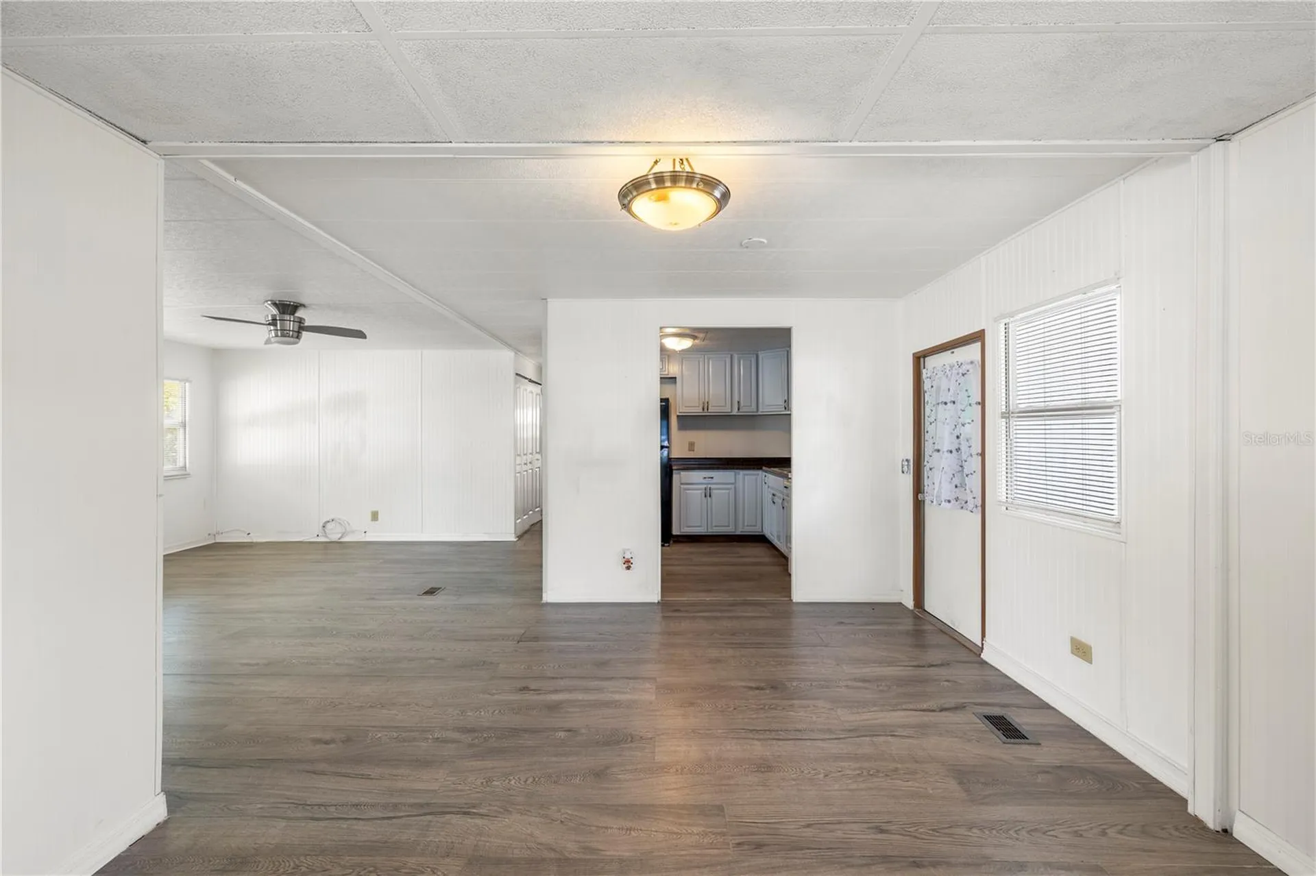 6123 Ridgewood Drive Zephyrhills FL 33542