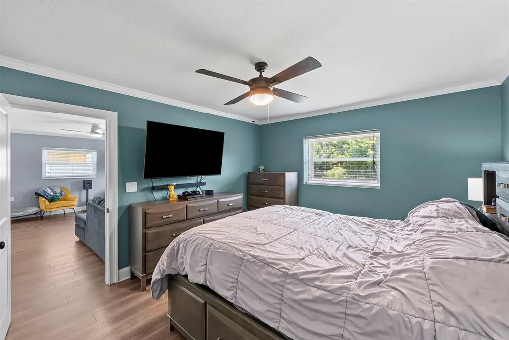824 61st Avenue NE St Petersburg FL 33703