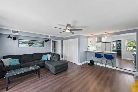 824 61st Avenue NE St Petersburg FL 33703