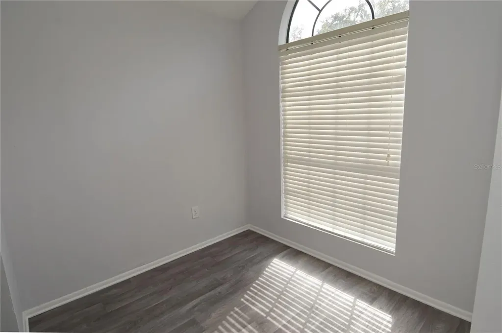 8641 Fancy Finch Drive Tampa FL 33614