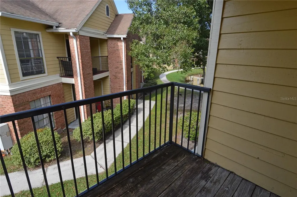 8641 Fancy Finch Drive Tampa FL 33614
