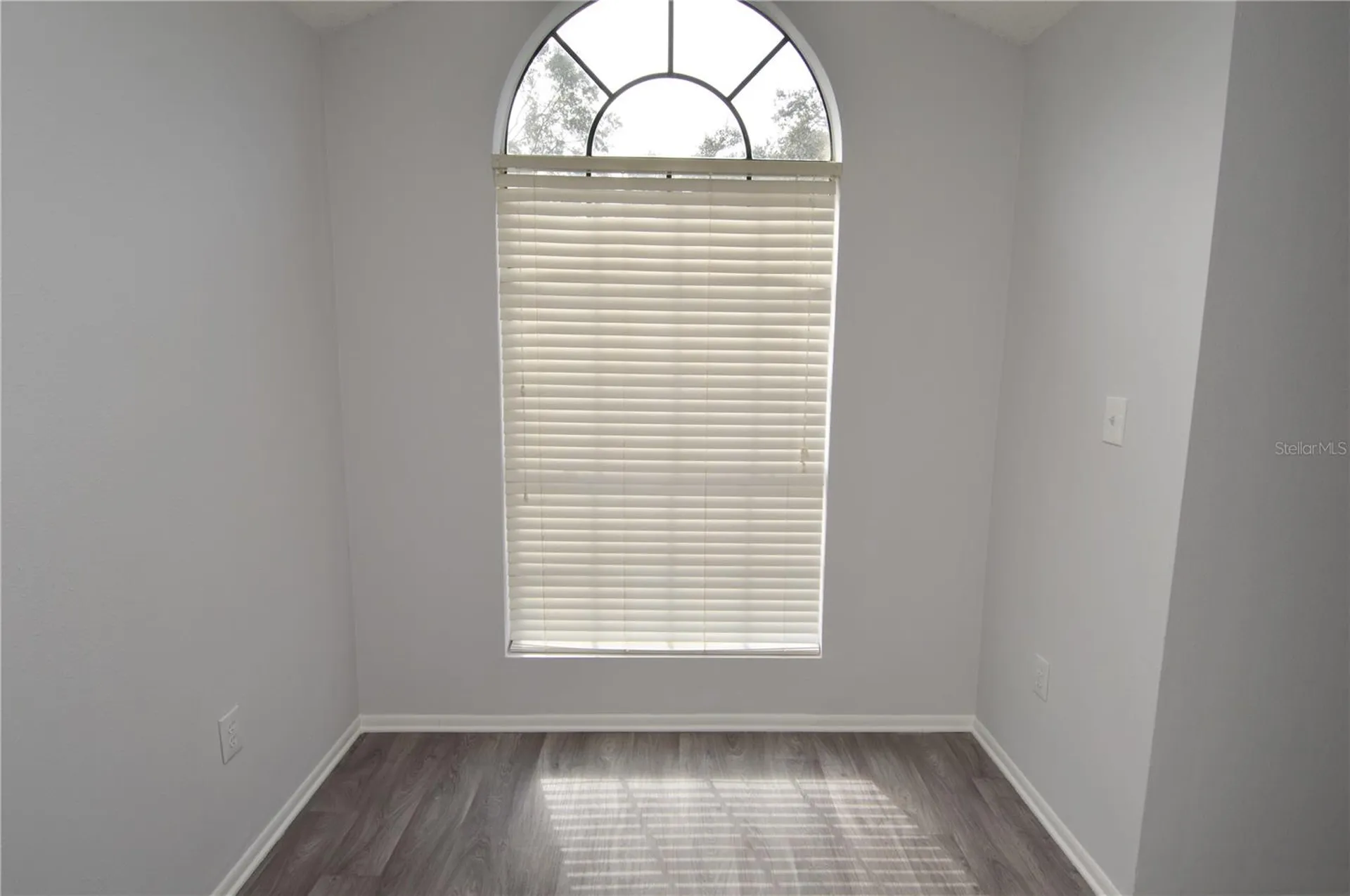 8641 Fancy Finch Drive Tampa FL 33614