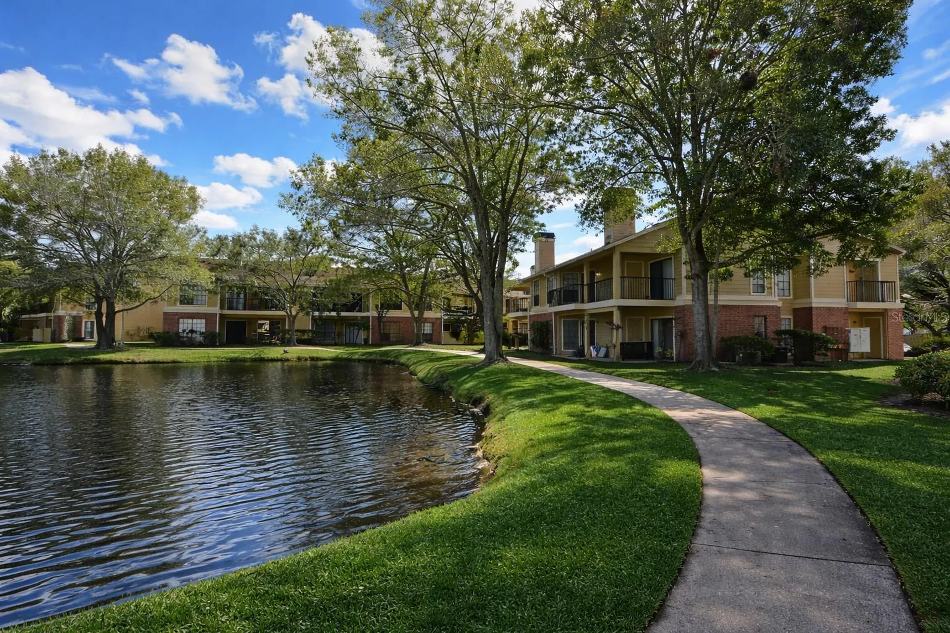 8641 Fancy Finch Drive Tampa FL 33614
