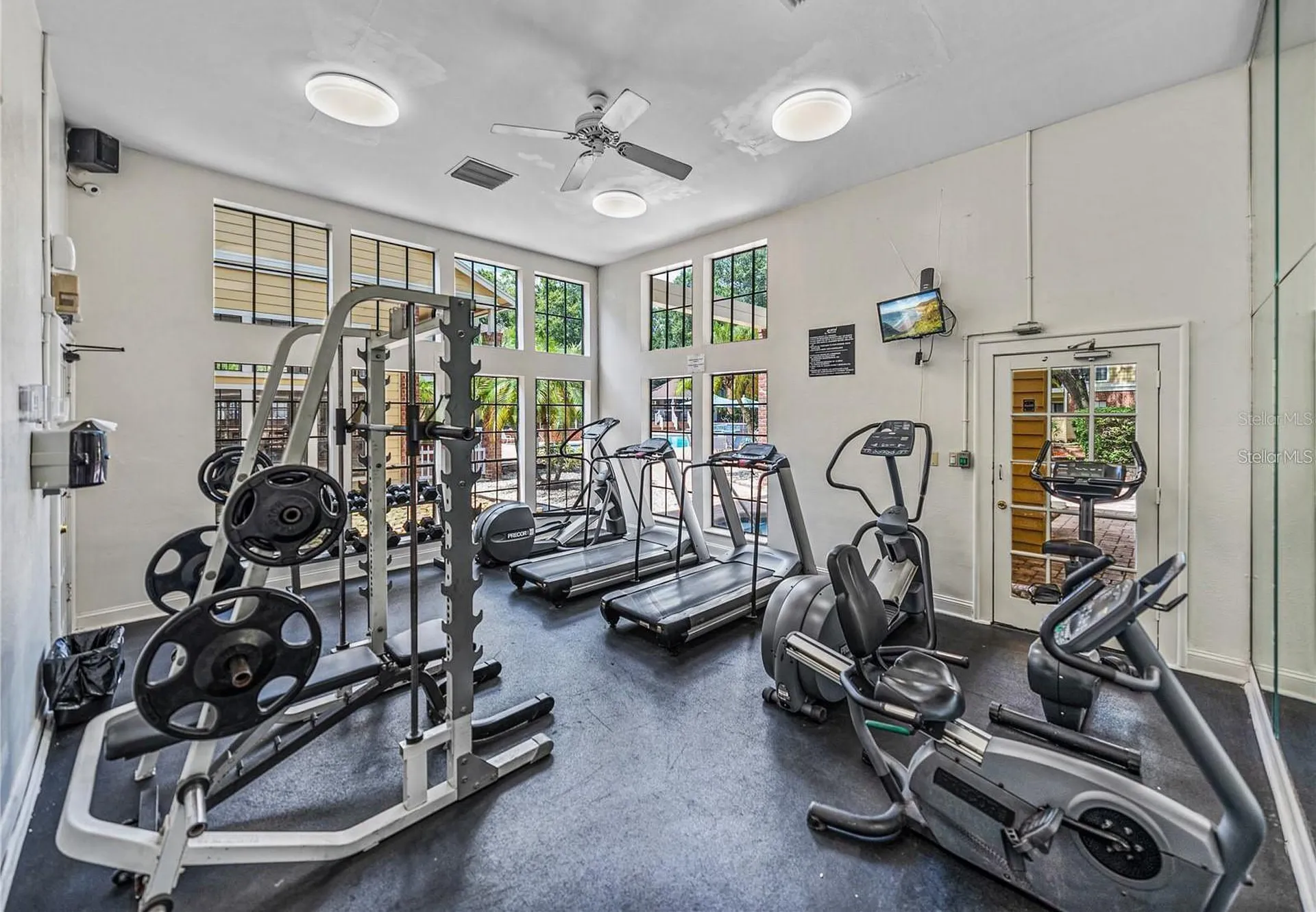 8641 Fancy Finch Drive Tampa FL 33614