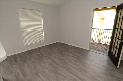 8641 Fancy Finch Drive Tampa FL 33614
