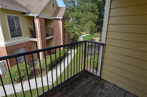 8641 Fancy Finch Drive Tampa FL 33614