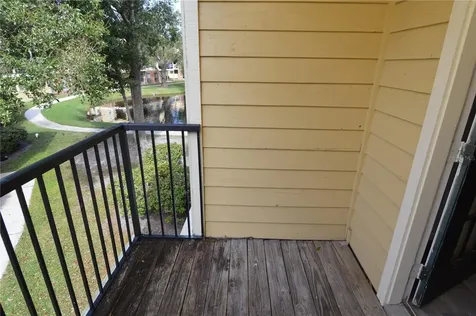 8641 Fancy Finch Drive Tampa FL 33614