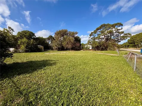 180 Mae Street Oak Hill FL 32759