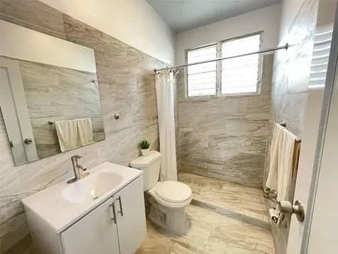 527 Urb La Rambla, Calle Principal Ponce PR 00730