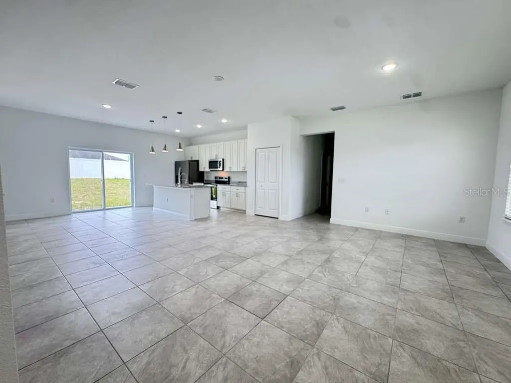 6142 SW 154th Place Road Ocala FL 34473