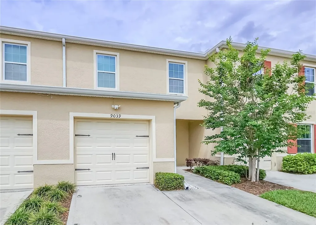 9039 Alba Lane Kissimmee FL 34747