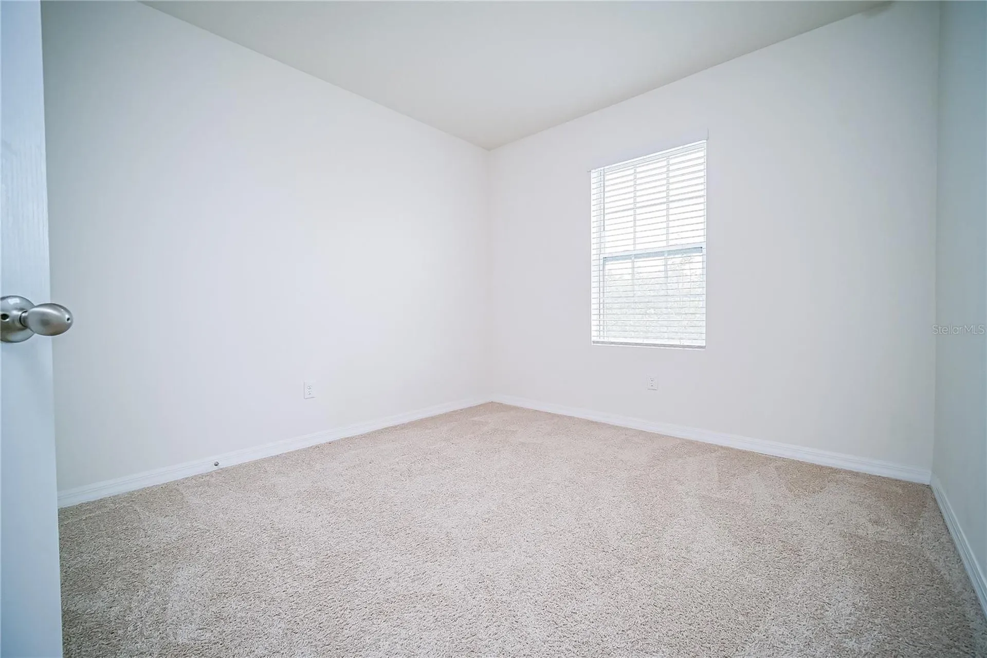 9039 Alba Lane Kissimmee FL 34747
