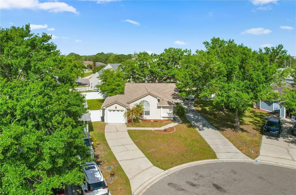 126 Spanish Moss Court Orlando FL 32828