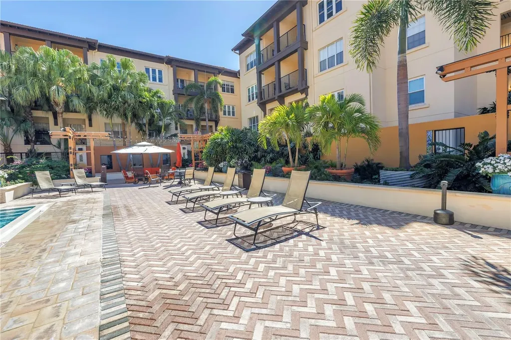 100 4th Avenue S St Petersburg FL 33701