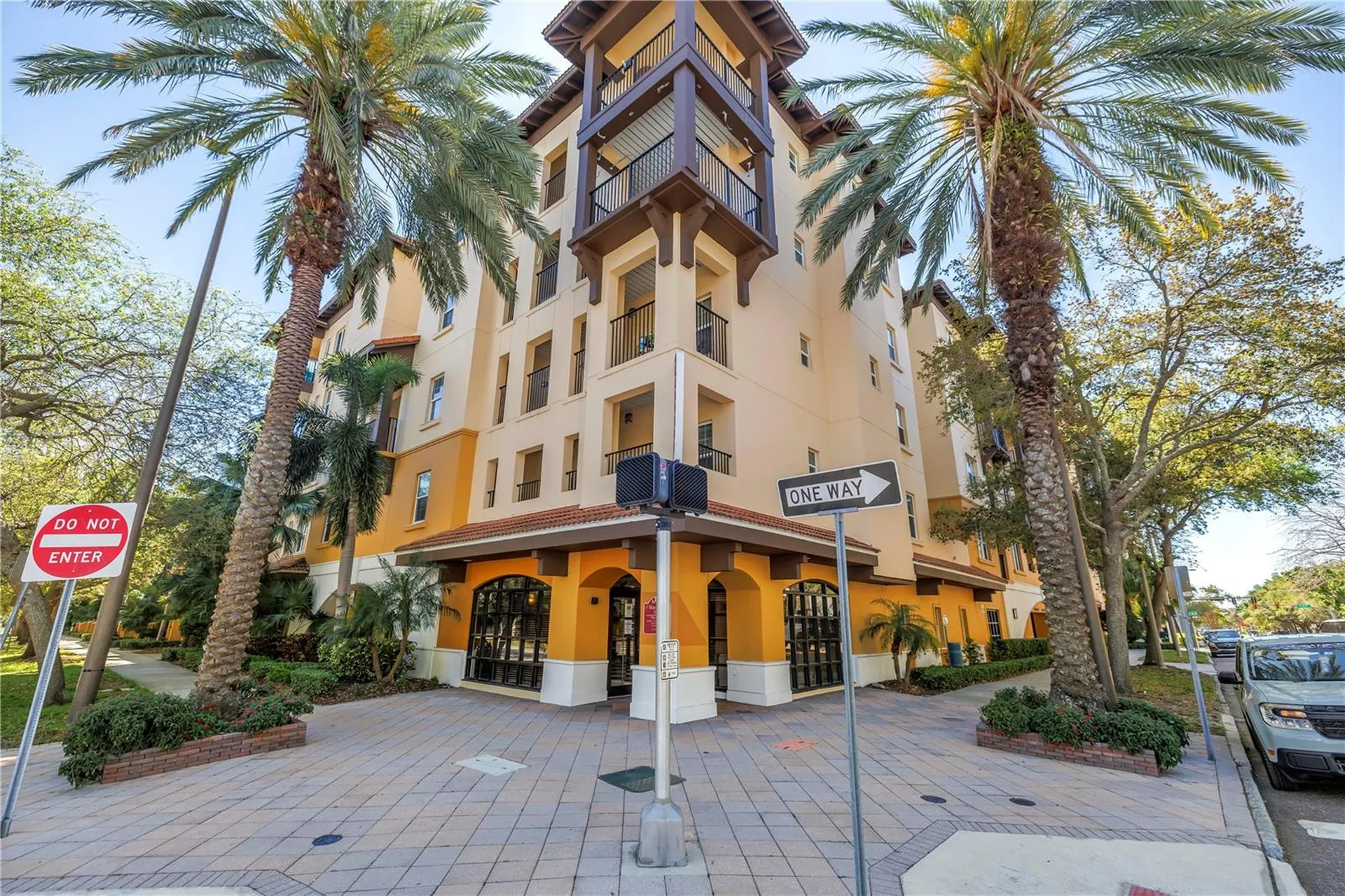 100 4th Avenue S St Petersburg FL 33701