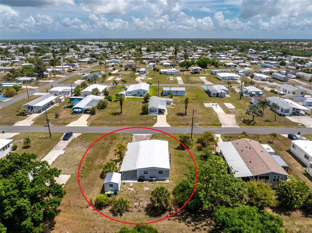 258 Via De Luna Englewood FL 34224